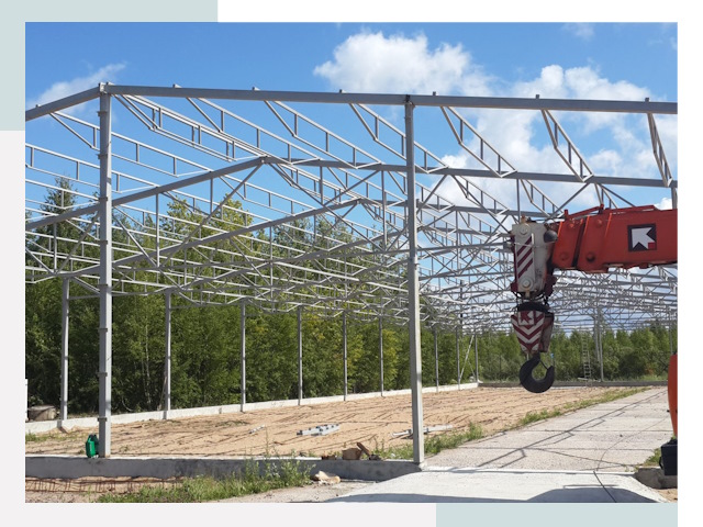 Строительство конюшен в Ахтубинск от 621 руб. под ключ